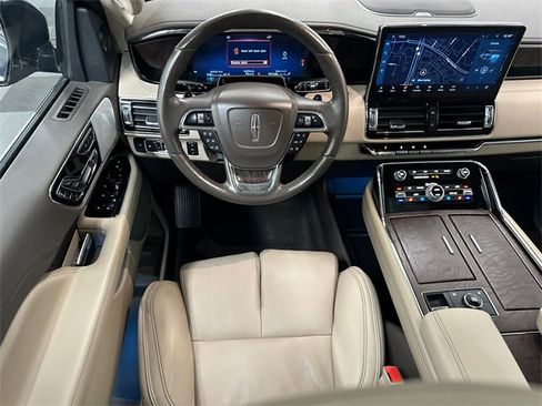 Used 2022 Lincoln Navigator Reserve image 26