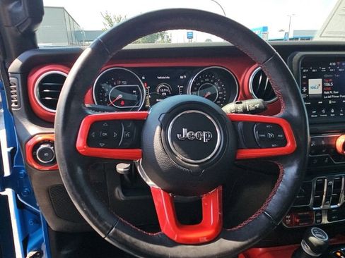 Used 2021 Jeep Wrangler Unlimited Rubicon w/ Xtreme Recon 35" Tire Package AWD/4WD image 13