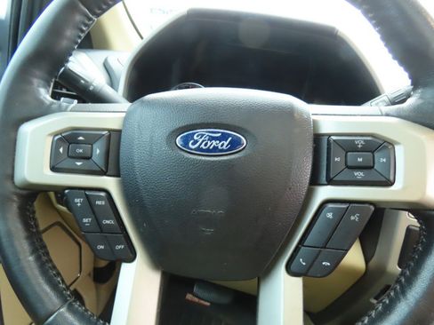 Used 2020 Ford F250 Lariat w/ Lariat Ultimate Package image 17