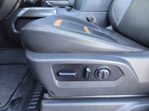 Certified 2021 GMC Sierra 1500 AT4 w/ AT4 Value Package image 24