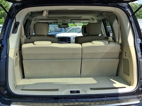 Used 2011 INFINITI QX56 4WD w/ Deluxe Touring Pkg image 30