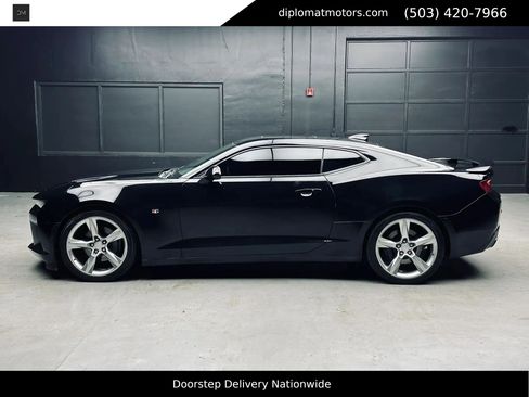 Used 2018 Chevrolet Camaro SS RWD image 52