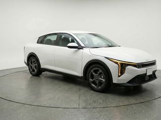 Used 2025 Kia K4 LXS video 1
