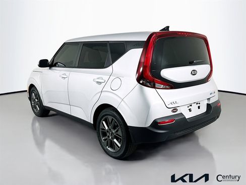 Used 2021 Kia Soul S FWD image 7