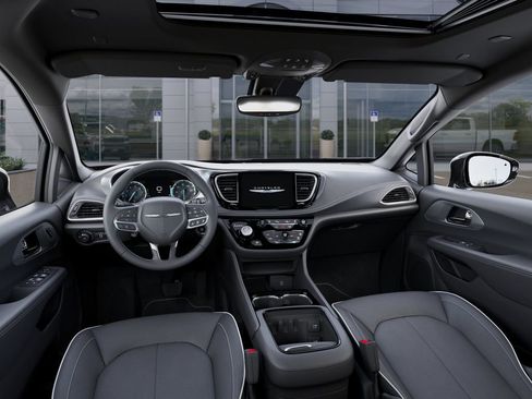 New 2026 Chrysler Pacifica Limited FWD image 14