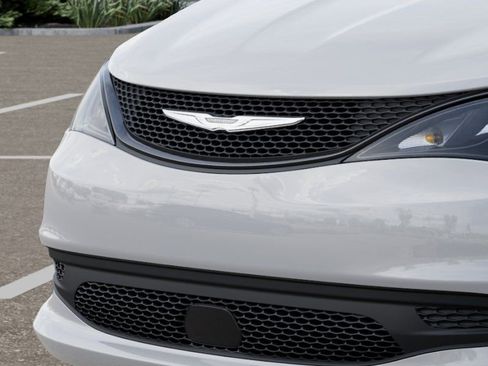 New 2026 Chrysler Voyager LX FWD image 13