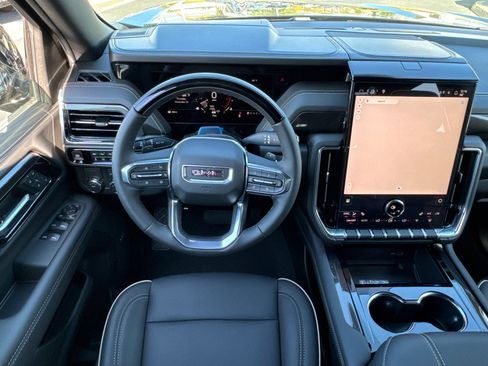 New 2026 GMC Yukon Elevation image 24