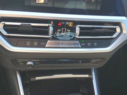 Used 2020 BMW 330i Sedan w/ Convenience Package image 19