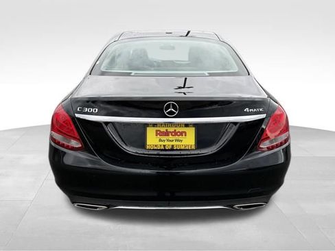 Used 2018 Mercedes-Benz C 300 4MATIC Sedan image 9