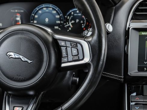 Used 2019 Jaguar XE S RWD image 25