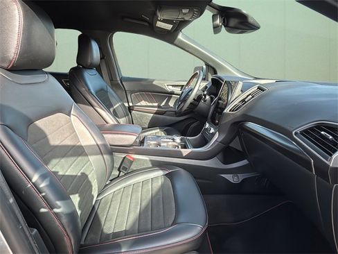 Used 2024 Ford Edge ST-Line image 38