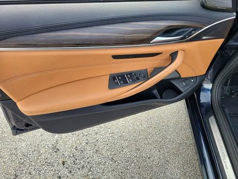 Used 2020 BMW 530e xDrive 530e xDrive iPerformance w/ Premium Package image 20