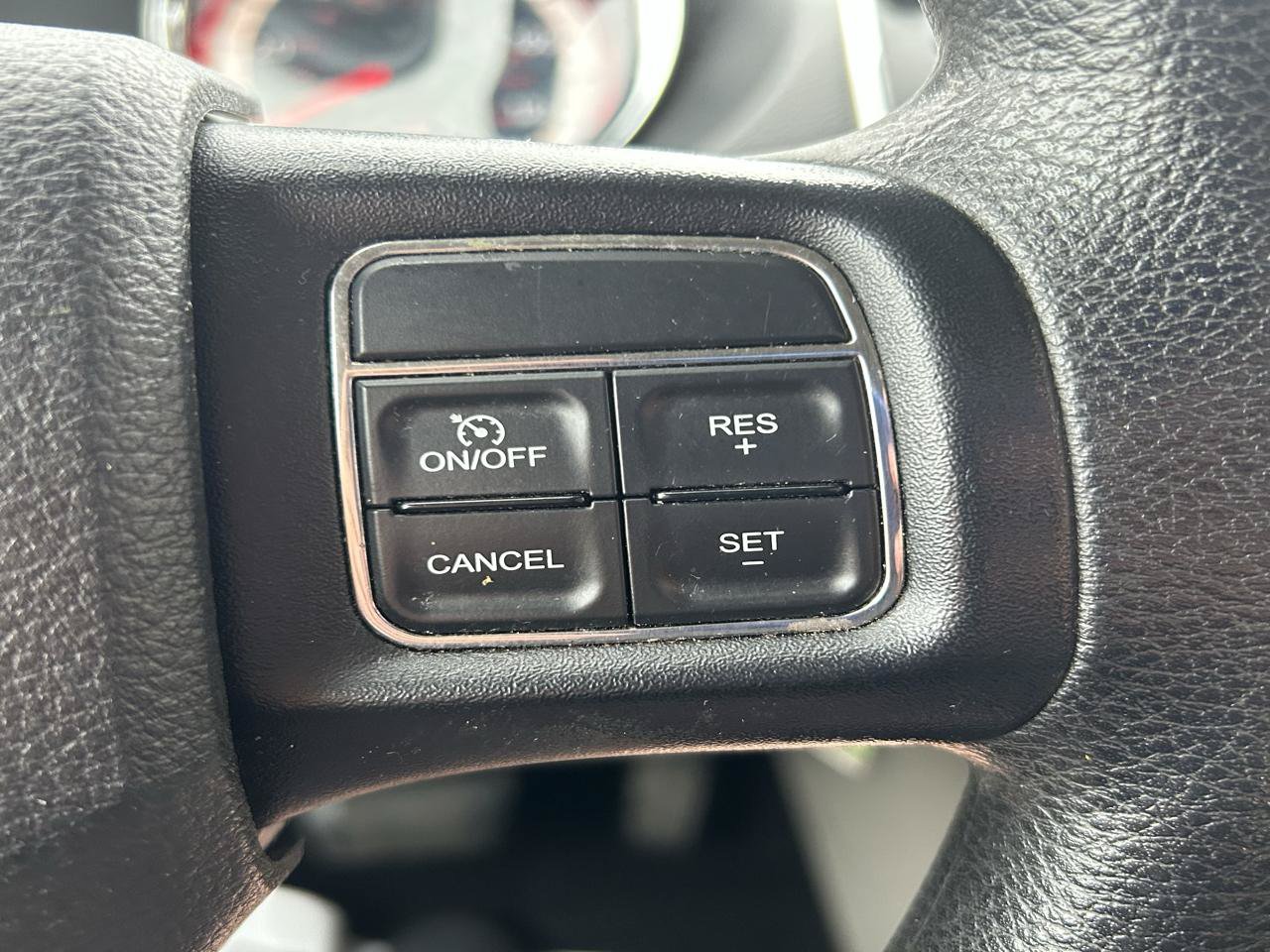 Used 2014 Dodge Grand Caravan SXT FWD image 18