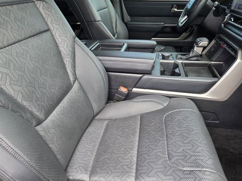 Used 2022 Toyota Tundra Limited AWD/4WD image 19
