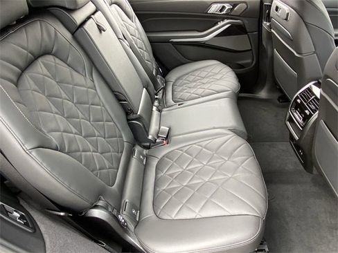 New 2025 BMW X7 xDrive40i w/ M Sport Package image 13