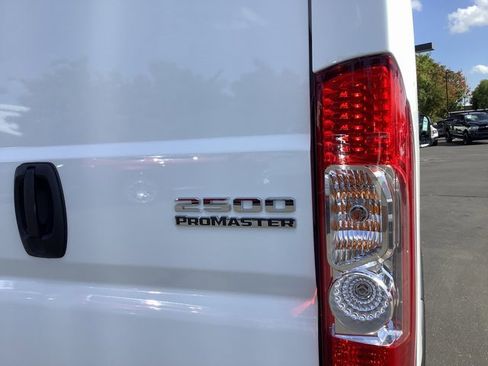 New 2026 RAM ProMaster 2500 w/ Quick Order Package 22G SLT image 32