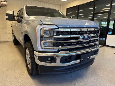 New 2026 Ford F250 King Ranch w/ Chrome Package AWD/4WD image 13