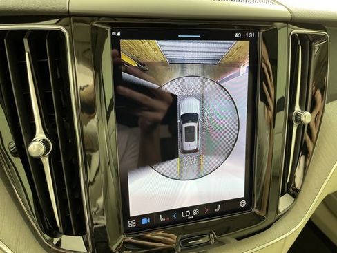 New 2024 Volvo XC60 T8 Plus w/ Protection Package Premier image 32