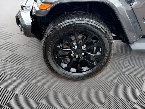 Used 2021 Jeep Wrangler Unlimited Sahara image 34