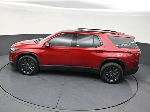 Used 2022 Chevrolet Traverse RS FWD image 15