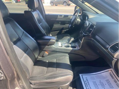 Used 2021 Jeep Grand Cherokee Limited w/ Luxury Group II RWD image 10