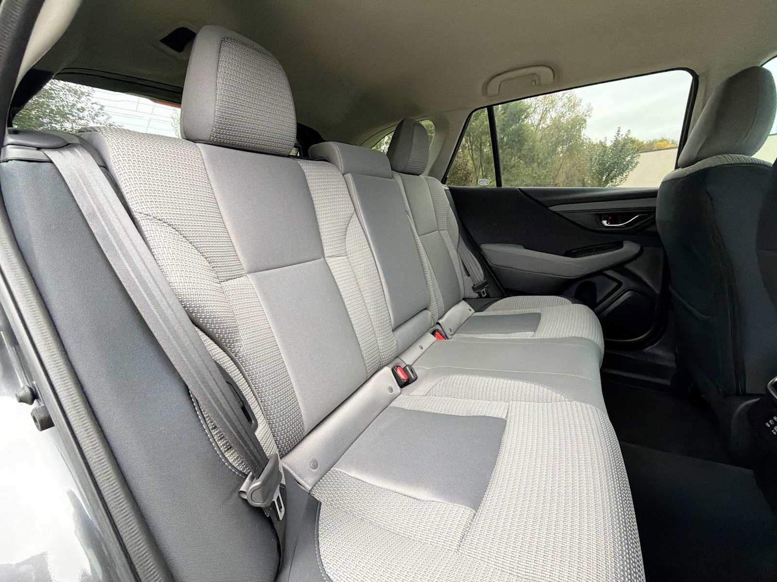 Certified 2025 Subaru Outback Premium AWD/4WD image 17