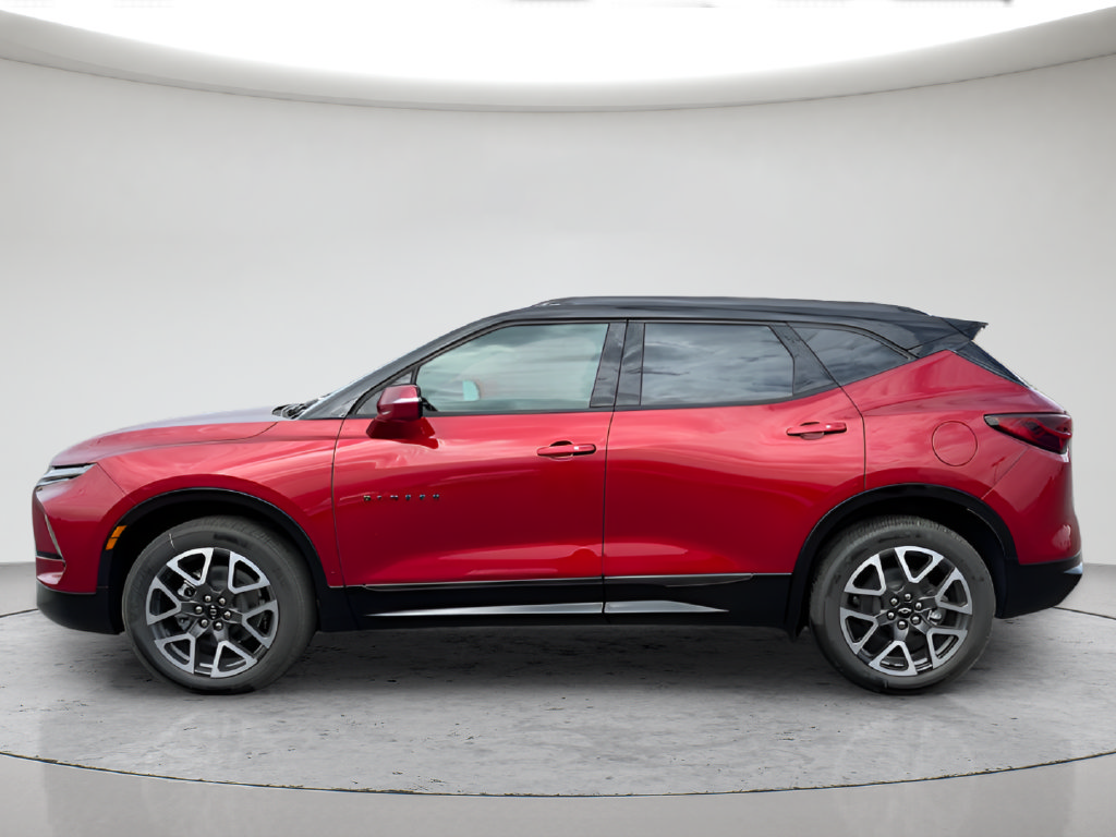 New 2026 Chevrolet Blazer RS w/ LPO, Floor Liner Package AWD/4WD image 8