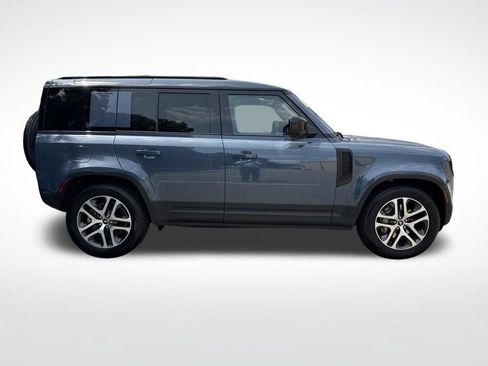 Certified 2025 Land Rover Defender 110 S AWD/4WD image 4