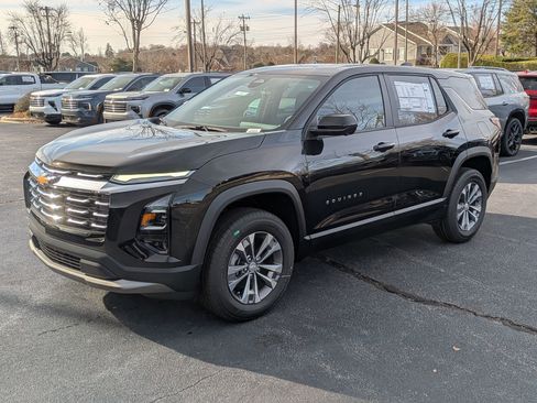 New 2026 Chevrolet Equinox LT image 3