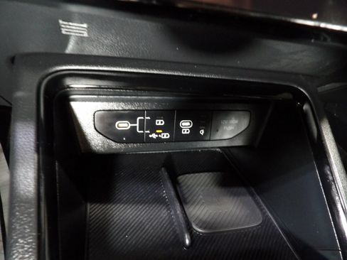 Used 2025 Kia K5 GT w/ GT1 Package FWD image 19