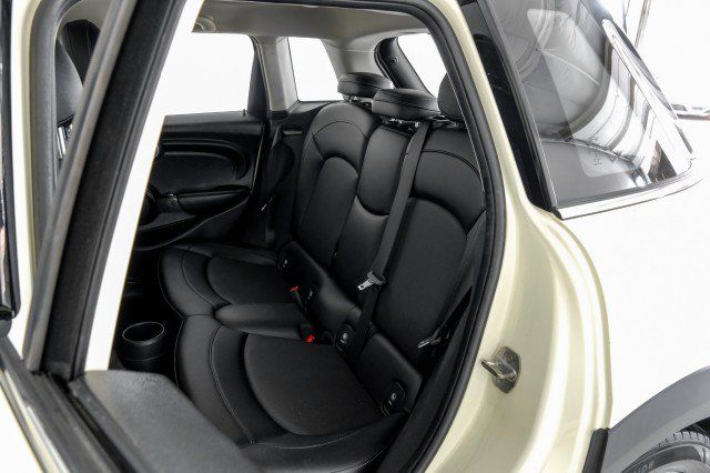 Used 2016 MINI Cooper 4-Door Hardtop FWD image 36