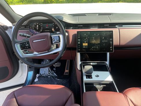 New 2026 Land Rover Range Rover SE AWD/4WD image 13