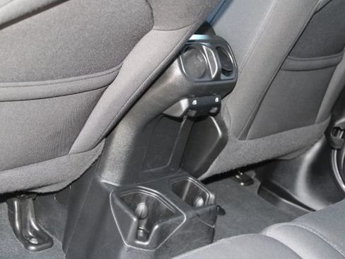 Used 2022 Jeep Wrangler Unlimited Sport AWD/4WD image 39