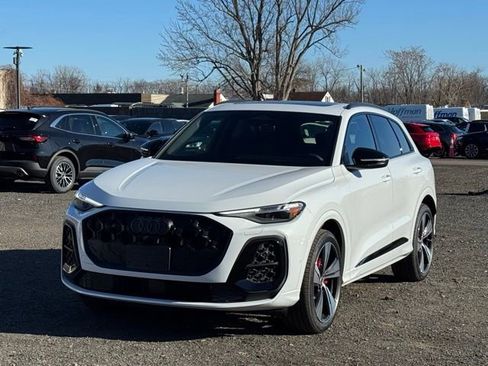 New 2025 Audi SQ5 Premium Plus image 4