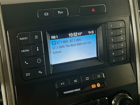 Used 2020 Ford F450 XL w/ Power Equipment Group image 17