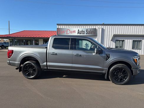 Used 2024 Ford F150 Platinum AWD/4WD image 1