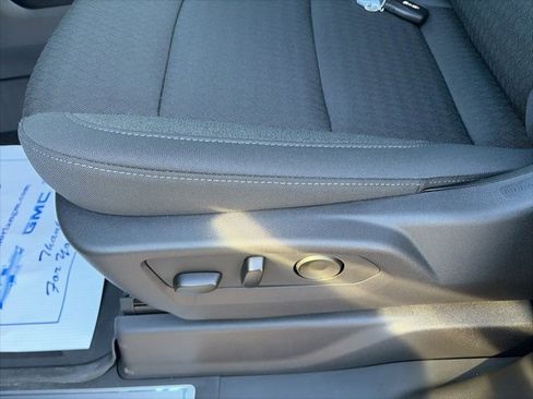 New 2026 GMC Sierra 1500 Elevation image 18