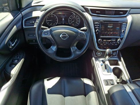 Used 2020 Nissan Murano SV w/ Premium Package AWD/4WD image 11