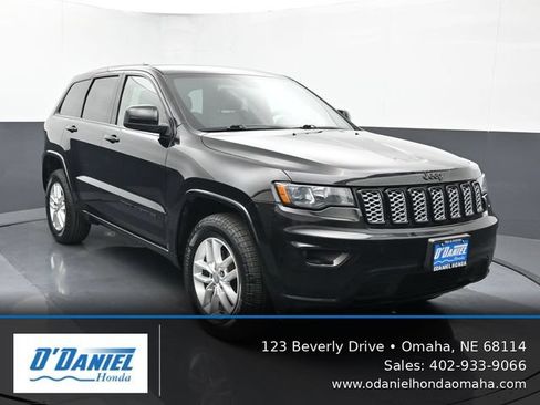 Used 2018 Jeep Grand Cherokee Altitude AWD/4WD image 8