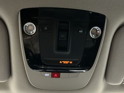 Used 2024 Kia Sorento SX AWD/4WD image 36