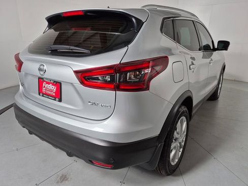 Used 2022 Nissan Rogue Sport SV w/ Technology Package AWD/4WD image 4