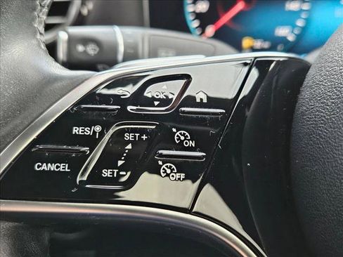 Used 2022 Mercedes-Benz E 350 4MATIC Sedan image 23