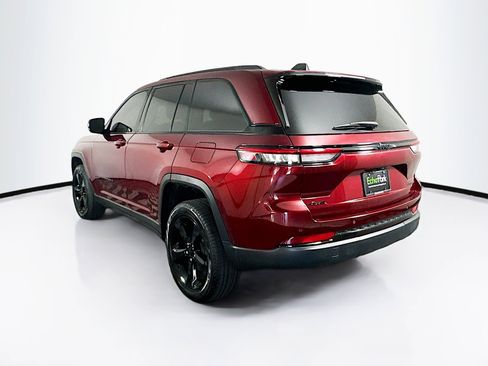 Used 2023 Jeep Grand Cherokee Limited w/ Black Appearance Package image 5