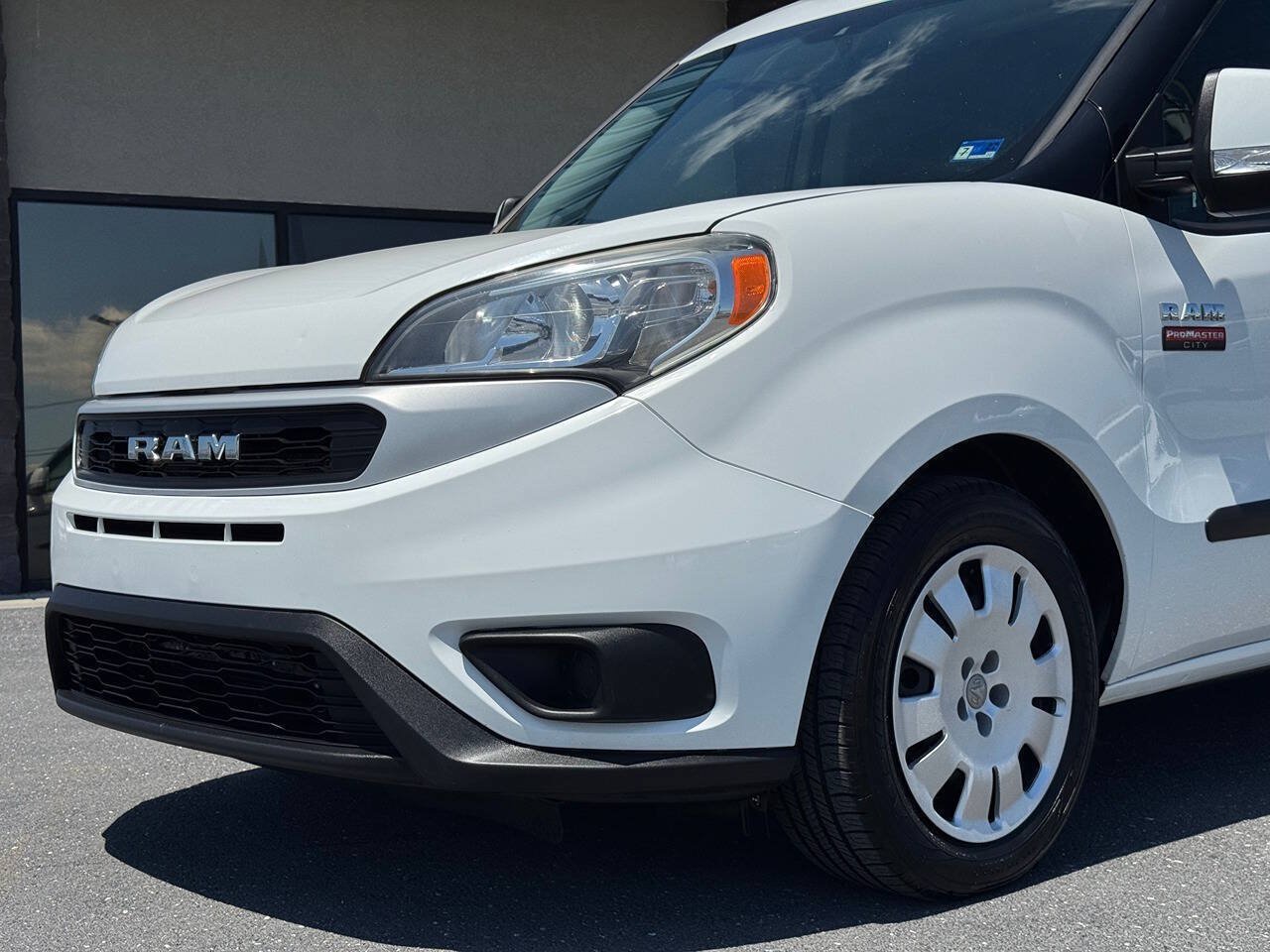 Used 2020 RAM ProMaster City Tradesman SLT FWD image 41