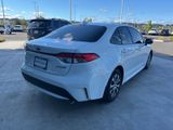 Used 2022 Toyota Corolla LE image 5