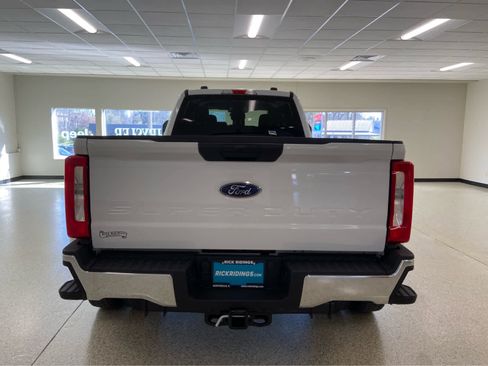New 2026 Ford F450 XLT w/ FX4 Off-Road Package AWD/4WD image 6