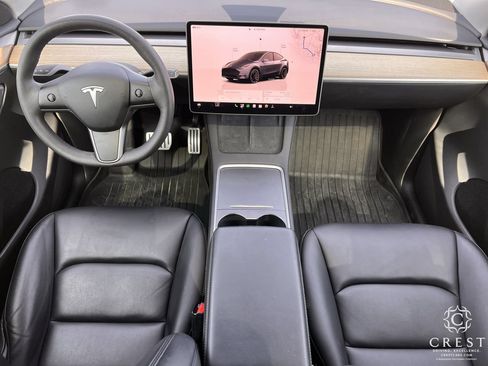 Used 2023 Tesla Model Y Performance AWD/4WD image 9