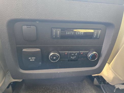 Used 2015 Lincoln Navigator 4WD w/ Equipment Group 101A Reserve image 30