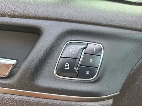 Used 2018 Lincoln MKC Reserve w/ Lincoln MKC Climate Package image 14