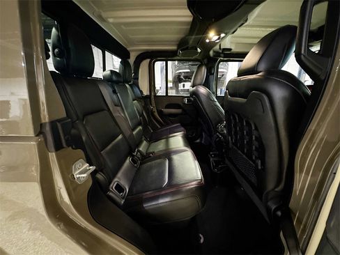 Used 2020 Jeep Gladiator Rubicon image 27